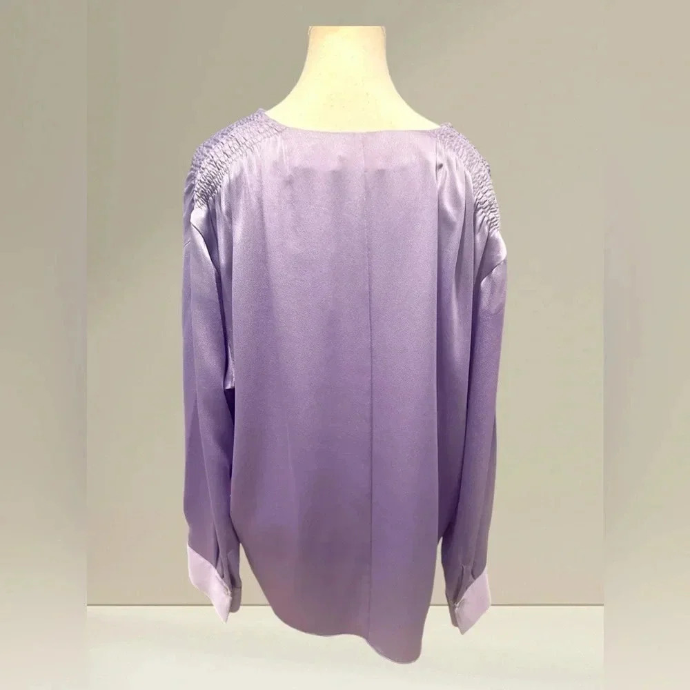 Vince Women's Smocked Extra Large Long Sleeved V- Neck Blouse - Picture 6 of 9